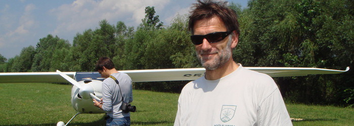 Pilot Matevž Lenarčič in Pipistrel